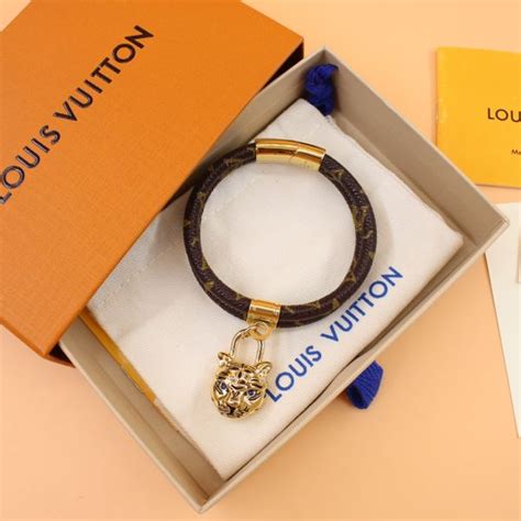 bracciale louis vuitton falso